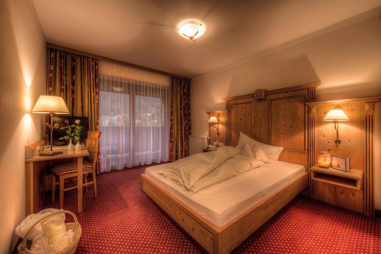 Hotel Gletscherblick Sankt Leonhard im Pitztal Eksteriør bilde